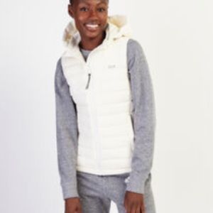 Roots packable vest